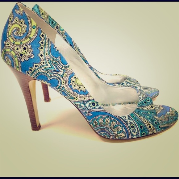 Marc Fisher Blue and Green Paisley Heels - Picture 1 of 5